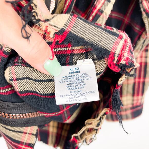 Furst of A Kind Size XL 46-48 Mens Button Down Plaid Zipper Shirt Red Distressed - Picture 3 of 9